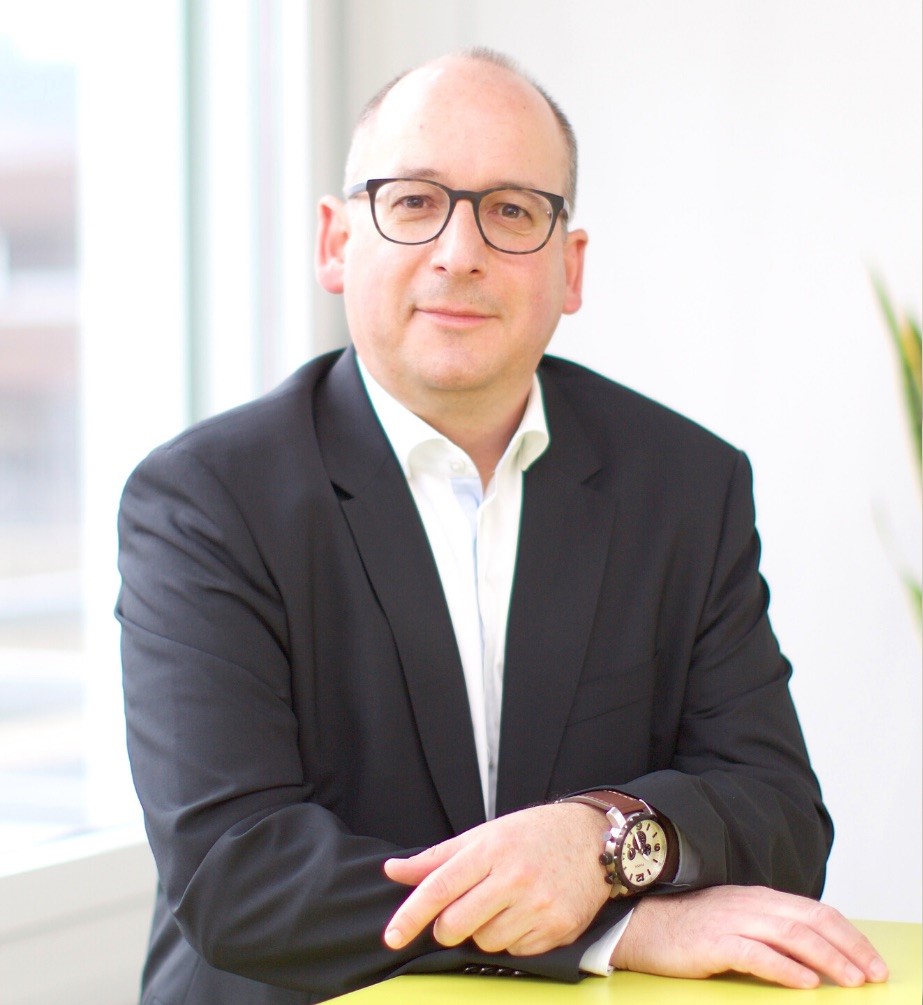 Portrait de Stefan Hungerbühler, co-CEO et responsable des ventes et des finances chez Asecus AG